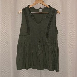 - Terra & Sky - Green Top, 0X